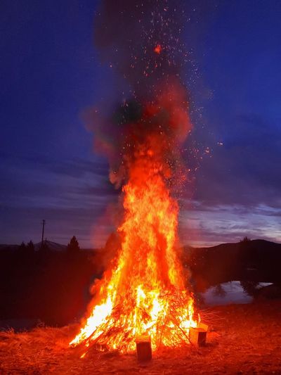 Perfect gigantic bonfire.  30 year family tradition.  fire seems to get larger every year