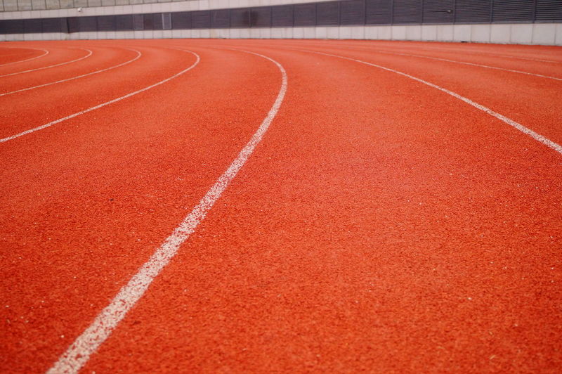 Surface level of running track