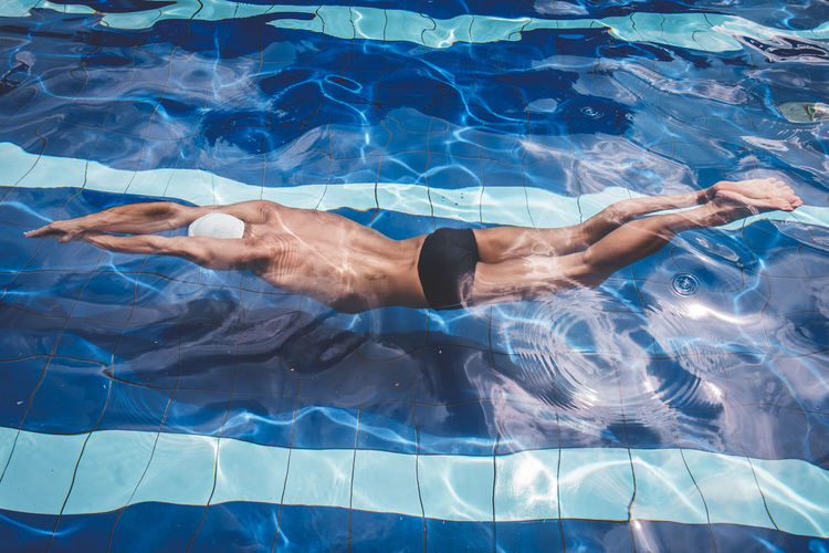 Going Deep - flowing underwater... Floating Floating On Water Flowing Flowing Water Pool Portrait Sports Sportsphotography Swim Swimming Swimming Swimming Pool The Portraitist - 2017 EyeEm Awards The Street Photographer - 2017 EyeEm Awards Underwater Water BYOPaper! The Photojournalist - 2017 EyeEm Awards BYOPaper! Place Of Heart This Is Strength