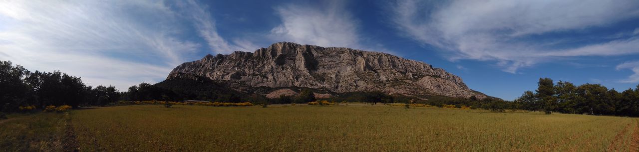 Panoramic view of montagne sainte-victoire against sky