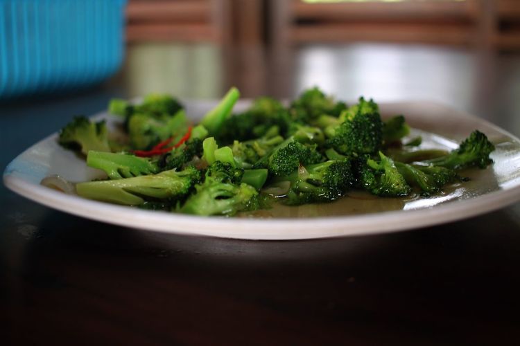 Brokoli-garlic dish