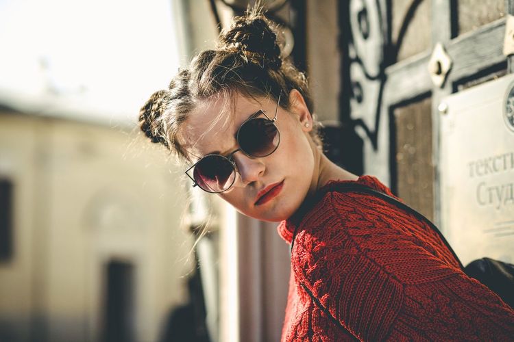 Young Adult City Fashion Sunglasses Lifestyles VSCO Red Moscow Day One Person Lifestyle Moscow Life Beautiful People Beautiful Woman Art Fresh On Market 2017