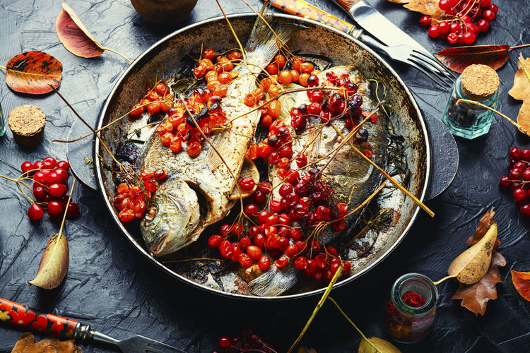 Roasted fish with berry