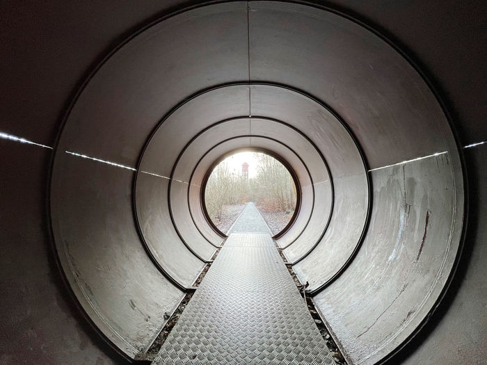 A symmetric view of an empty tunnel 