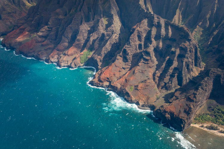 Aerial view of beautiful napali coast rock formation on the hawaiian island of kauai, hawaii, usa