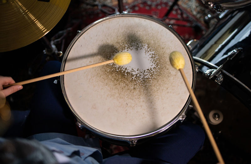 Play on drum