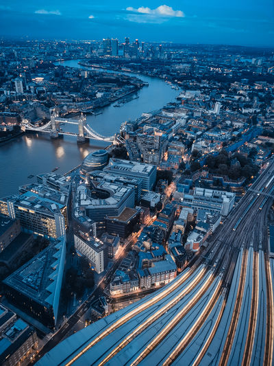 London by night,  tower bridge 