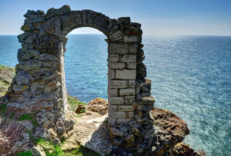 Archway by sea