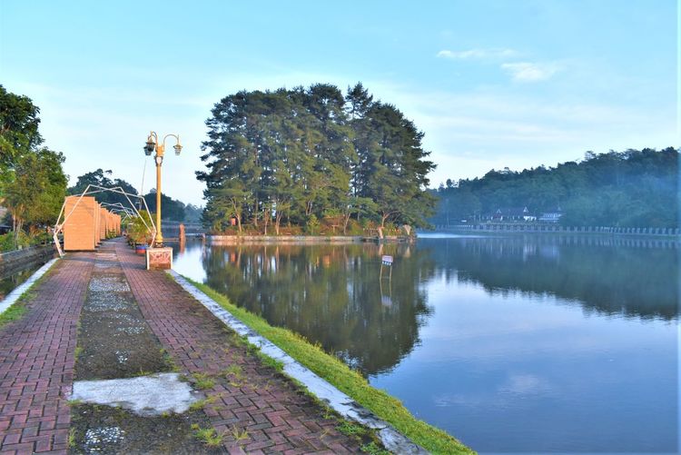 Scenic view of lake against sky