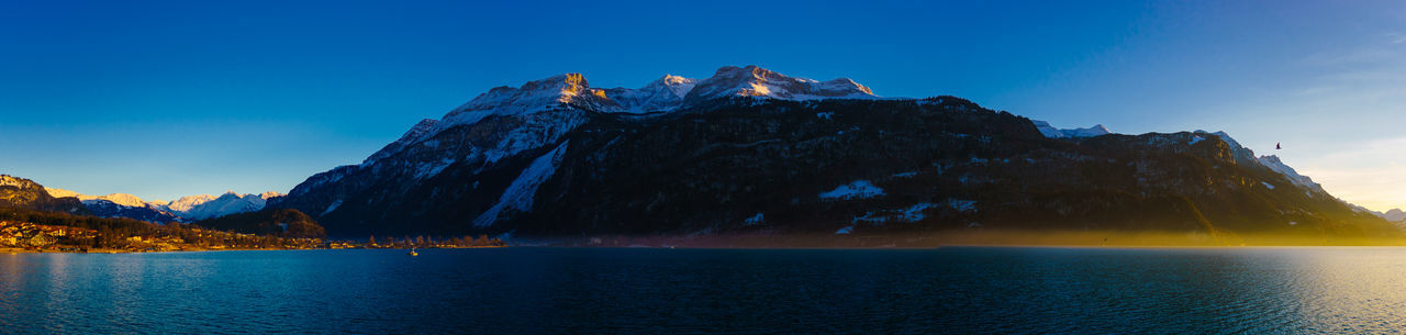 Panoramic view of lake brienz against mountains