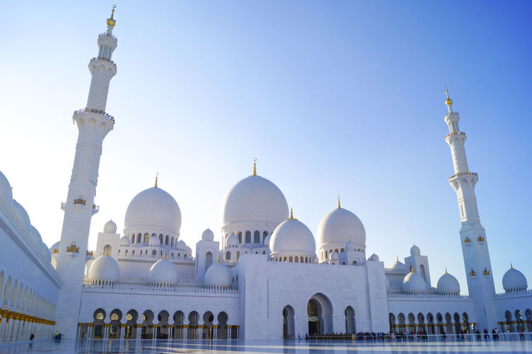 White sheikh zayed mosque against clear sky