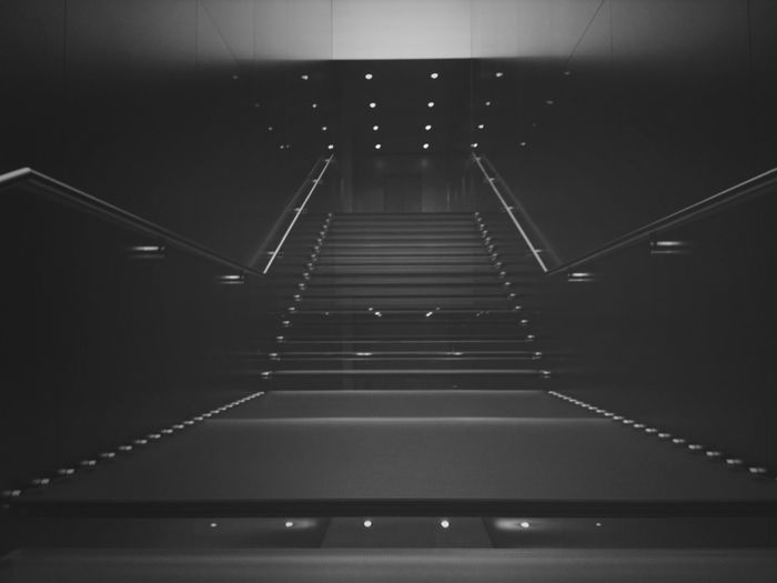 Illuminated escalator