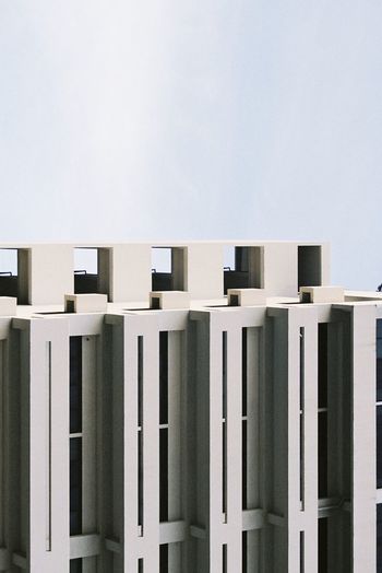Minimal tone building