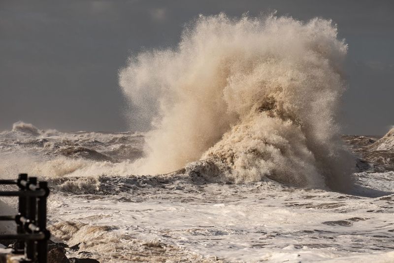 Stormy waves