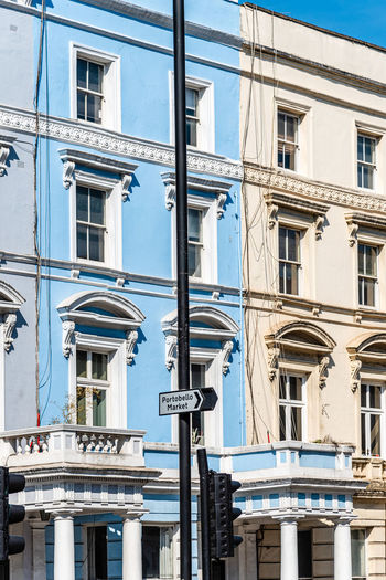 Colourful english victorian houses in notting hill, a district in kensington and chelsea